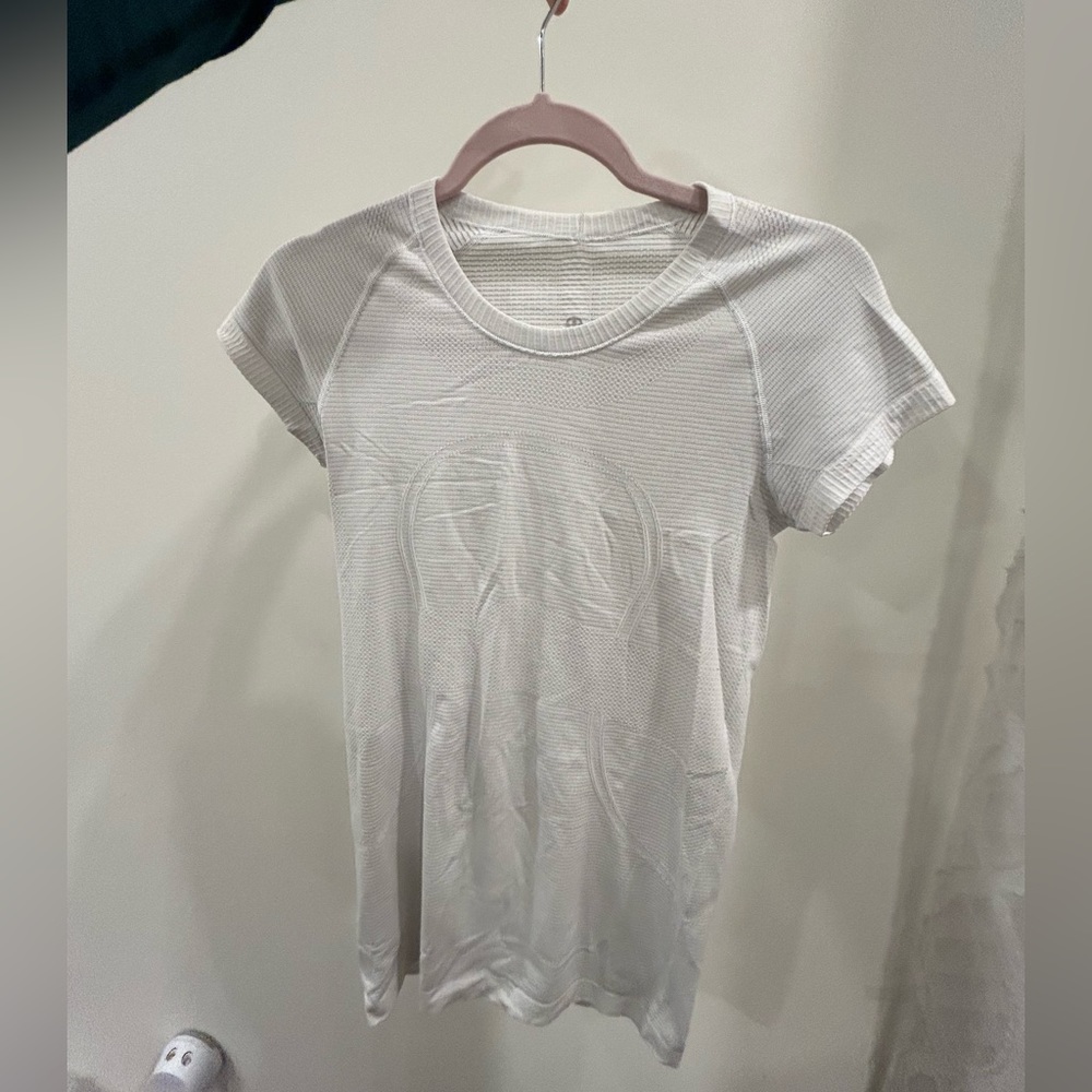 Lululemon short sleeve swiftly tech